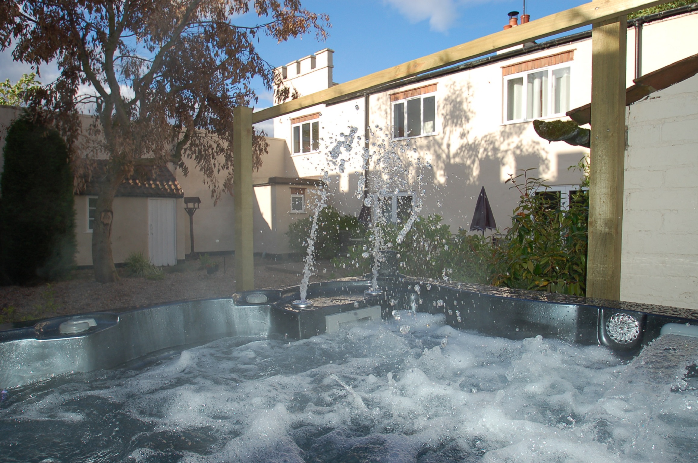Courtyard and Hydrotherapy hot tub